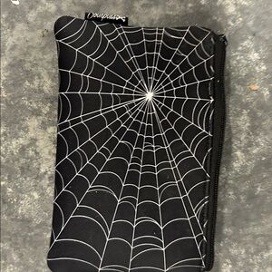 PRELOVED COBWEB SPIDER WEB ZIP NEOPRENE POUCH makeup case pencils goth wallet